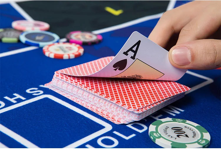 1 PCS PVC Baccarat Texas Hold'em Plastic Waterproof Scrub Playing Cards Poker Club Cards Board Games 8.8X6.3Cm Magic Tricks Tool