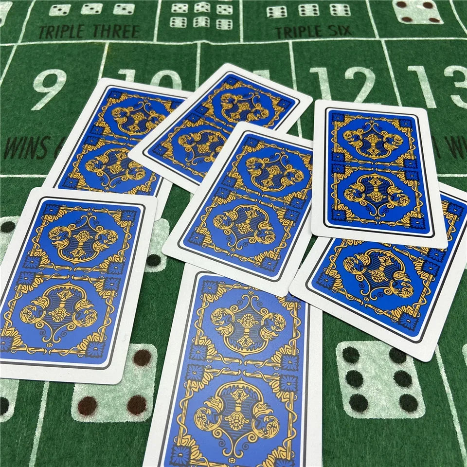 Playing Cards 2pcs/Lot Plastic Waterproof Texas Hold'em Poker Cards Narrow PVC Pokers Board Games 2.28*3.46 Inch Card Game